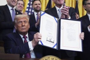 Trump Guncang Dunia Kripto! Dana Pensiun AS Bakal Investasi Bitcoin?