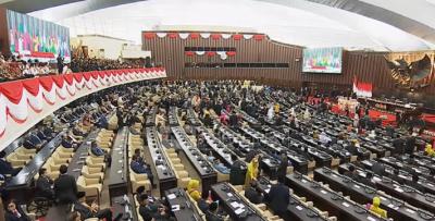 Gaji DPR RI vs Malaysia: Selisih Fantastis yang Bikin Melongo!