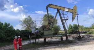 Poros Informasi - BBM Langka di SPBU Swasta? Kabar Baik dari Pemerintah!