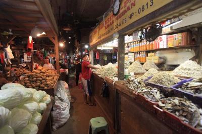 Natal Usai, Harga Pangan Meroket: Bawang & Beras Bikin Kaget!