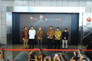 Bursa Bergetar: Mundurnya Petinggi OJK, DPR Tuntut Perombakan Free Float!