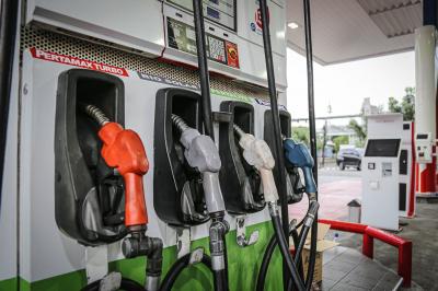 USD111/Barel! Minyak Dunia Gila-Gilaan, Pertalite Tetap Santai?