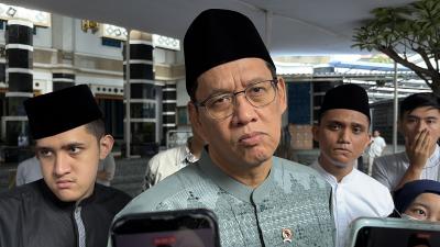 Terungkap! Lebaran Perdana Menkeu Purbaya: Tawar Baju Rp125 Ribu? 1 Terungkap! Lebaran Perdana Menkeu Purbaya: Tawar Baju Rp125 Ribu?