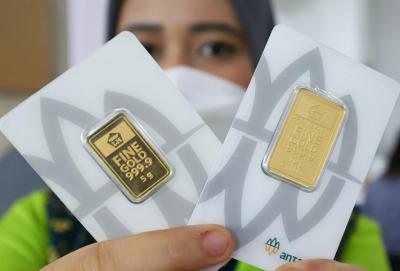 Emas Berpotensi Anjlok? Bank Sentral Justru Borong Besar! 1 Emas Berpotensi Anjlok? Bank Sentral Justru Borong Besar!