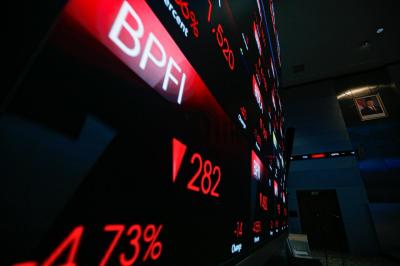 Bursa Berdarah! IHSG Anjlok 1,1% di Sesi I, Ada Apa?