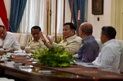 Strategi Ekonomi Prabowo: Banjir Stimulus di 2026-2027! 1 Strategi Ekonomi Prabowo: Banjir Stimulus di 2026-2027!