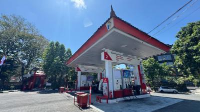 Antrean Pertalite Mengular, Stok BBM di Bali Benarkah Aman? 1 Antrean Pertalite Mengular, Stok BBM di Bali Benarkah Aman?